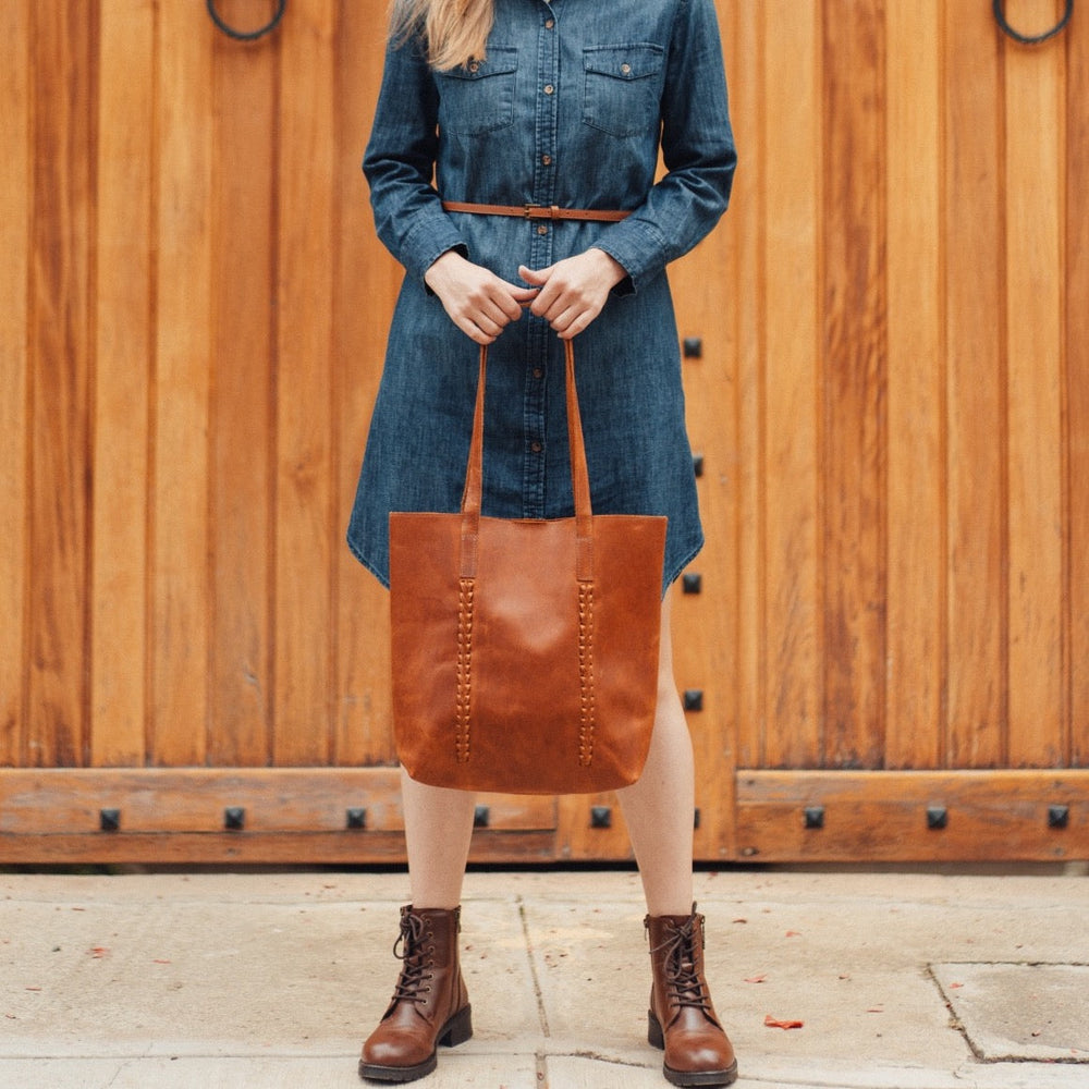 Double-Dutch Tote in Cognac by SutiSana