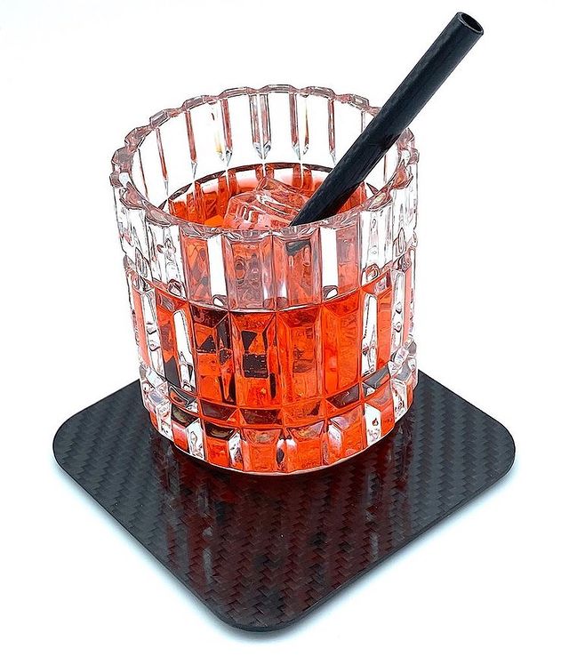 
                  
                    Short Carbon Fiber Reusable Straw Kit
                  
                