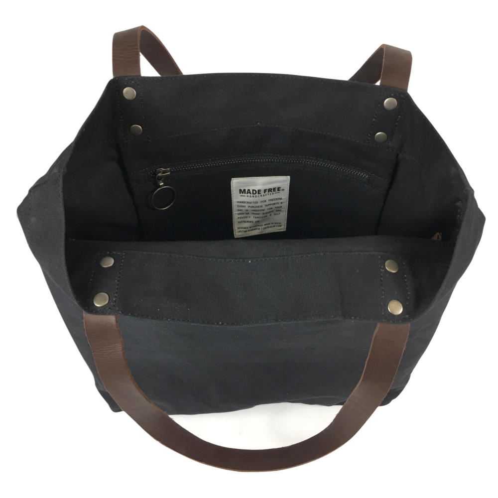 
                  
                    DAY TOTE CHARCOAL by MADE FREE®
                  
                