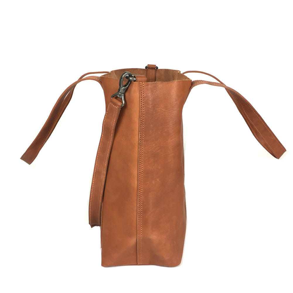 
                  
                    DAY TOTE LEATHER MEDIUM CAMEL by MADE FREE®
                  
                