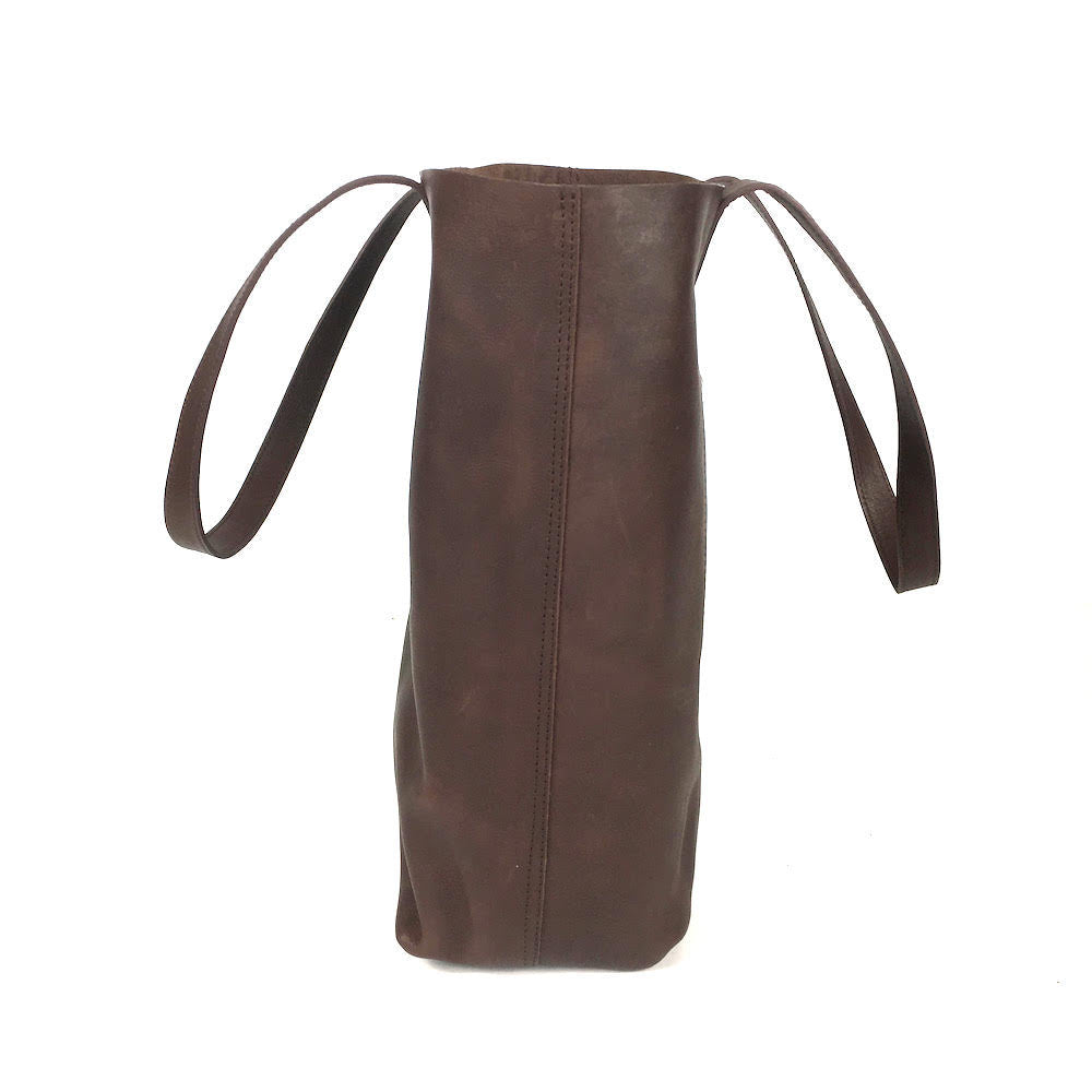 
                  
                    DAY TOTE LEATHER BROWN by MADE FREE®
                  
                