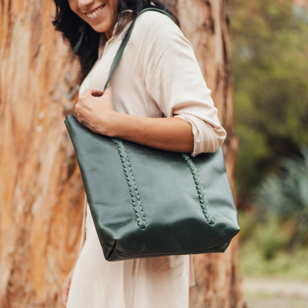 Double-Dutch Tote in Emerald by SutiSana