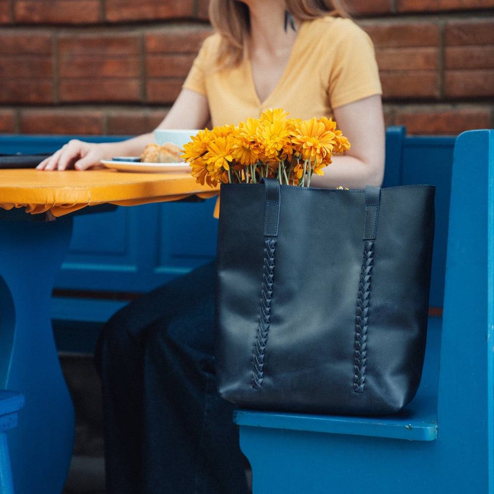 Double-Dutch Tote in Navy by SutiSana