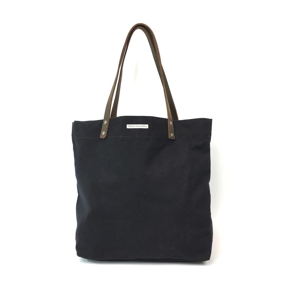 DAY TOTE CHARCOAL by MADE FREE®