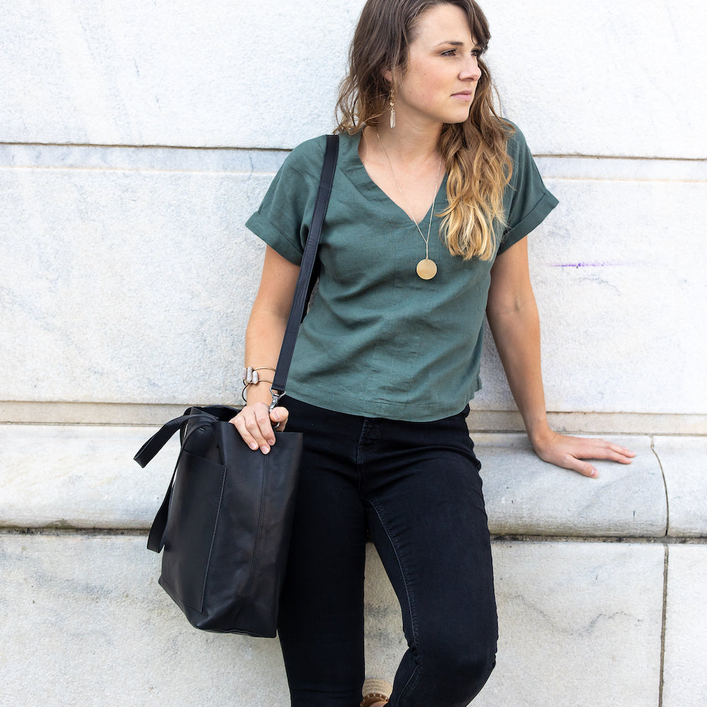 
                  
                    DAY TOTE LEATHER MEDIUM BLACK by MADE FREE®
                  
                
