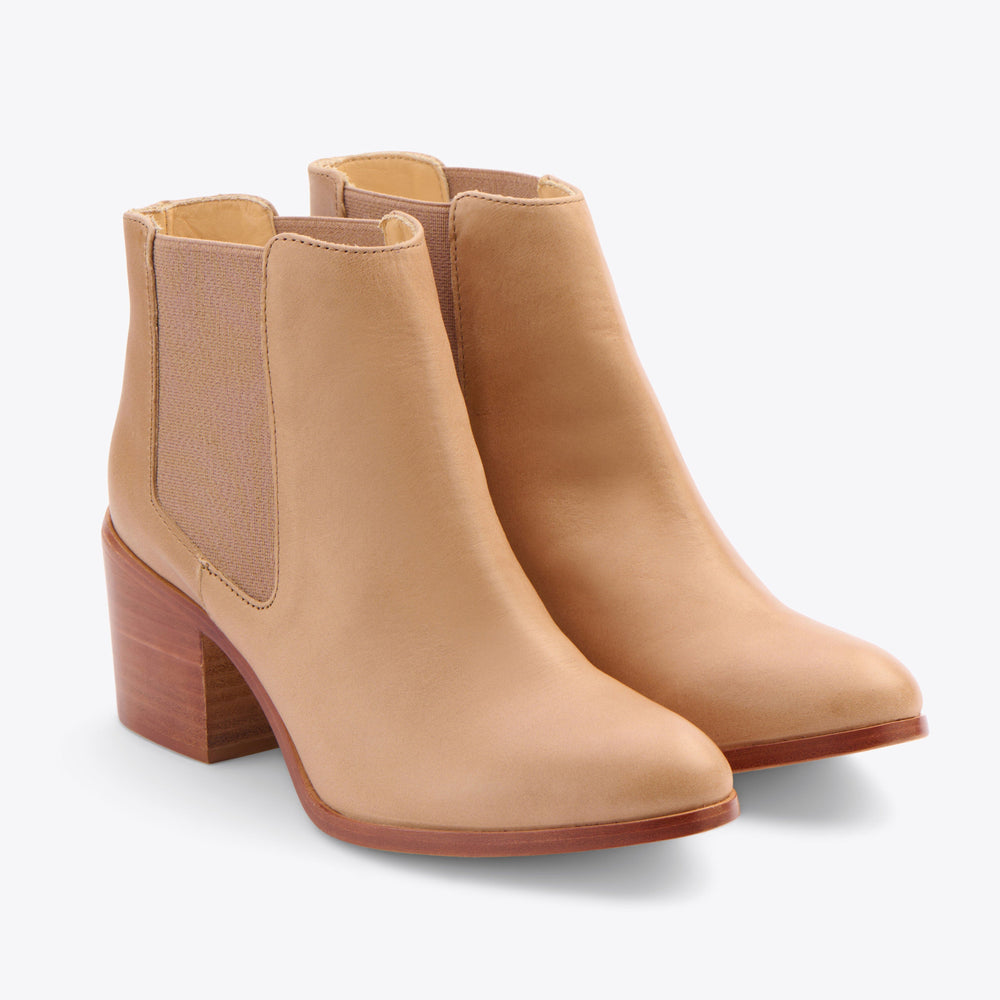 Heeled Chelsea Boot Almond