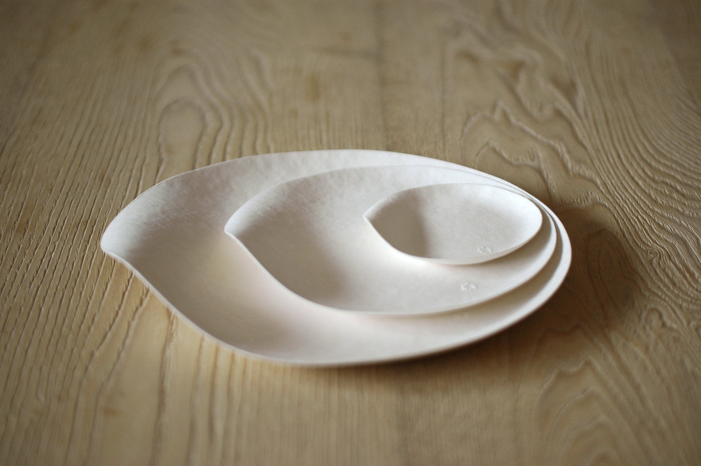 
                  
                    9-Inch Maru Large Round Plate,100-Count Case by TheLotusGroup - Good For The Earth, Good For Us
                  
                