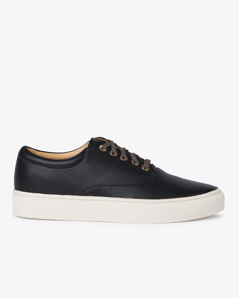 
                  
                    Elayna Sneaker Black
                  
                