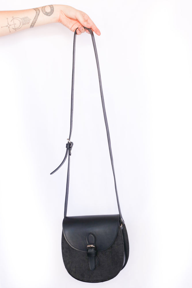 
                  
                    Tsavo Crossbody Small, Black
                  
                