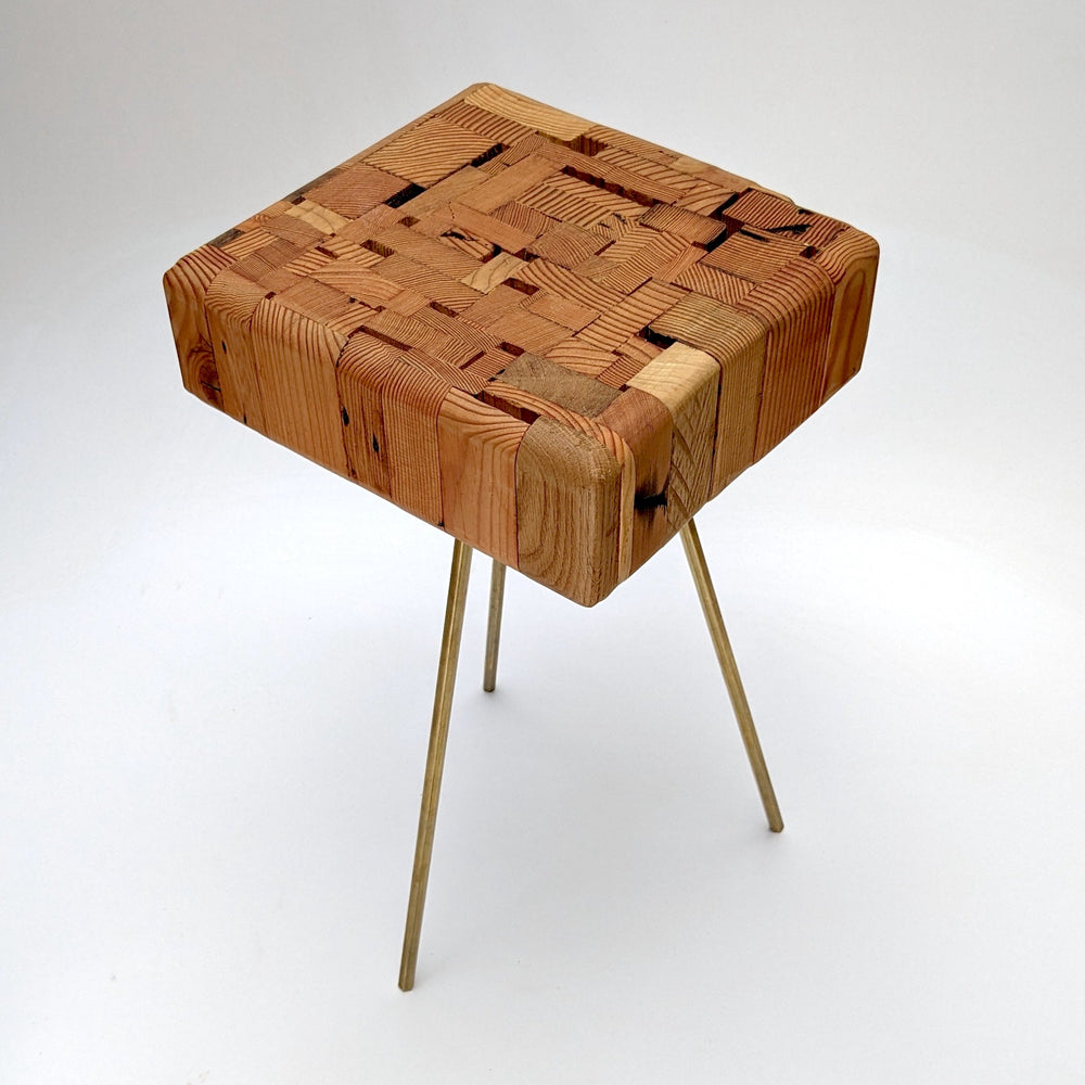 
                  
                    Assemblage Table by Formr
                  
                