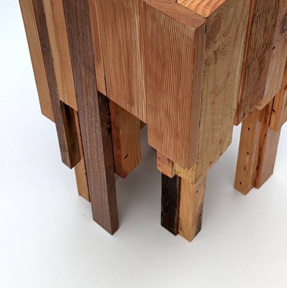 
                  
                    Assemblage Table by Formr
                  
                