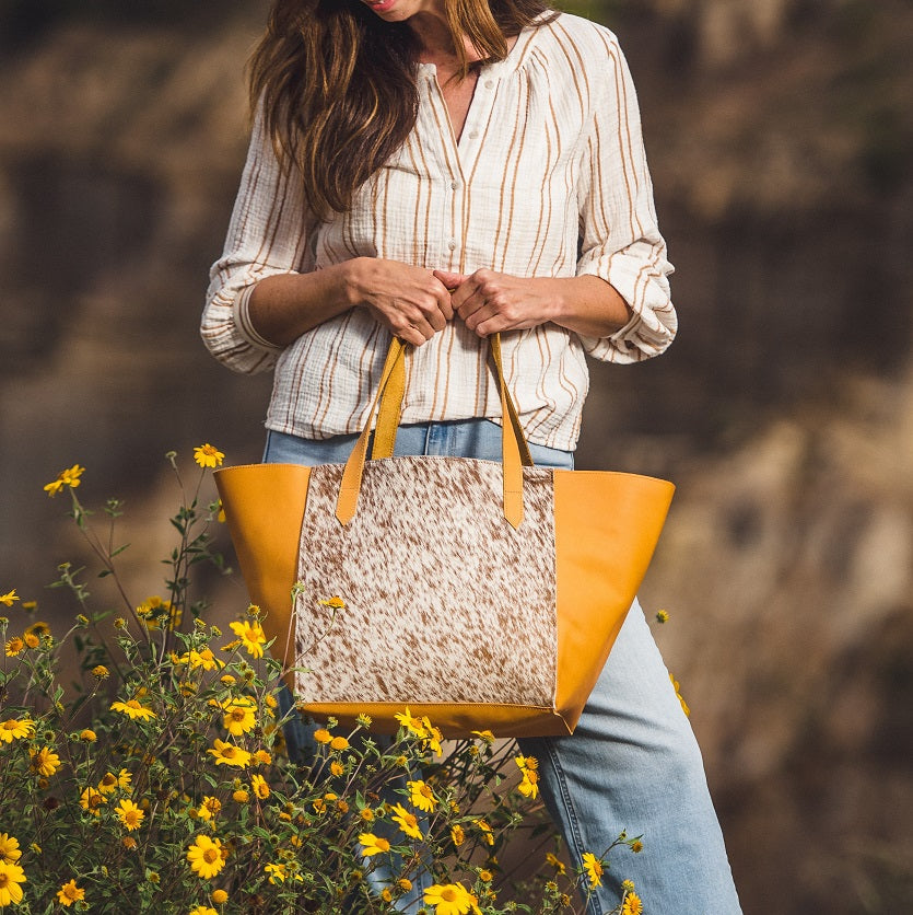 
                  
                    Speckled Two-Tone Tote
                  
                