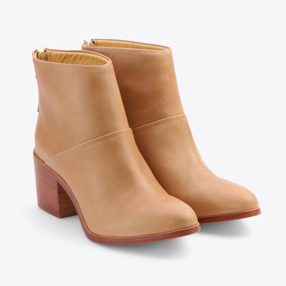 Dari Boot Almond