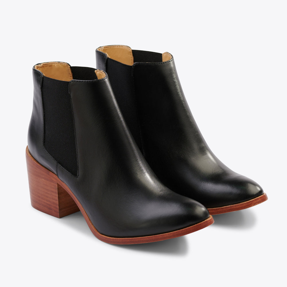 
                  
                    Heeled Chelsea Boot Black
                  
                