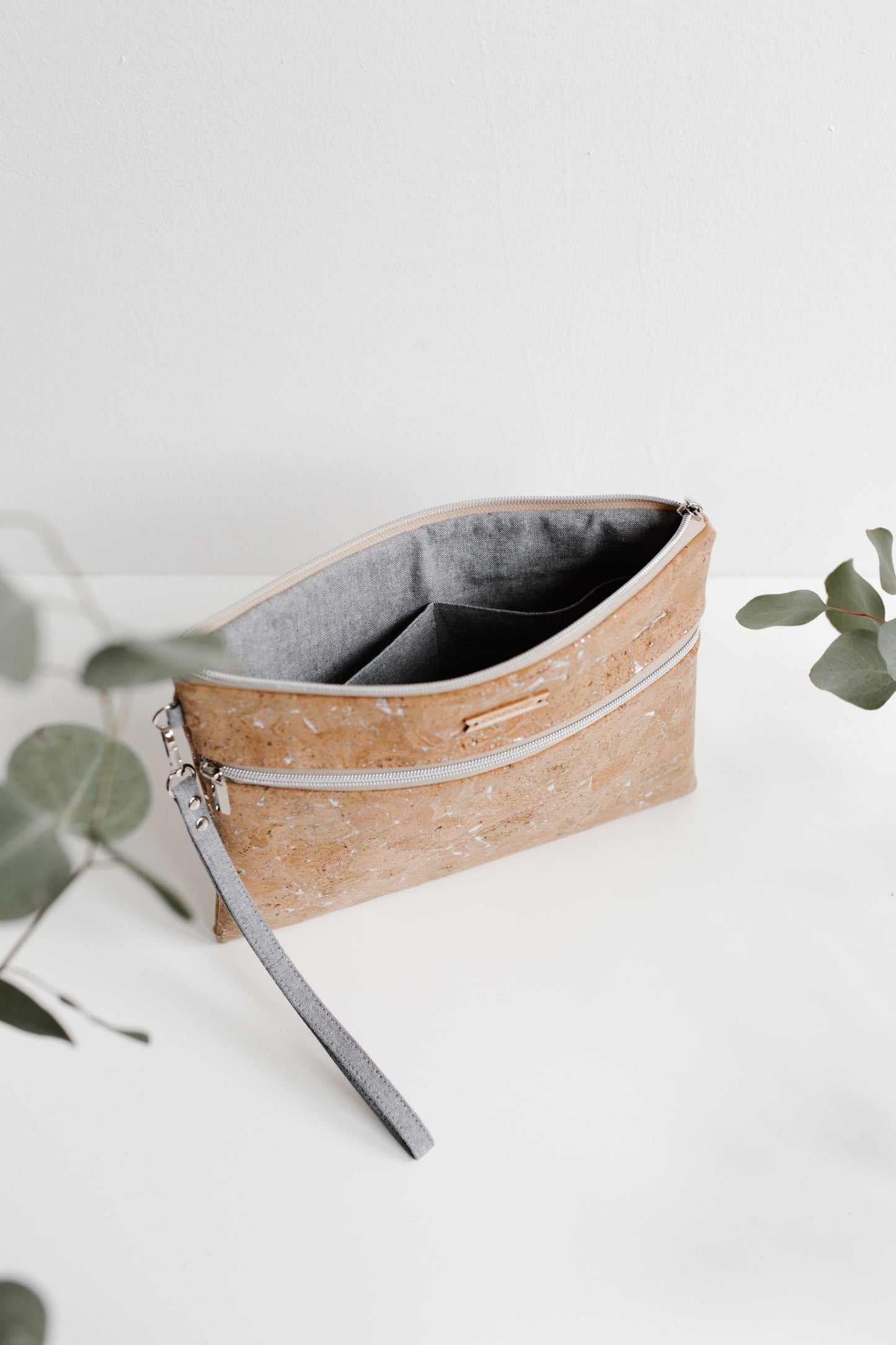 
                  
                    INVENTOR oversized clutch | SILVER by Carry Courage
                  
                