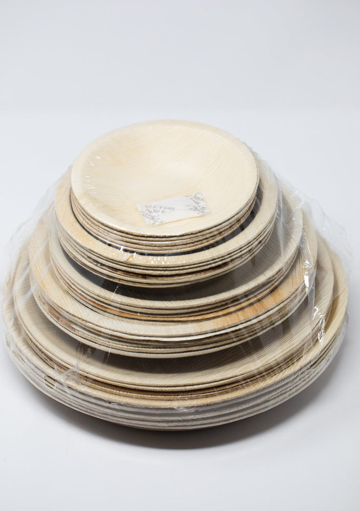 
                  
                    10-inch Round Palm Leaf Plate, 200 Count by TheLotusGroup - Good For The Earth, Good For Us
                  
                
