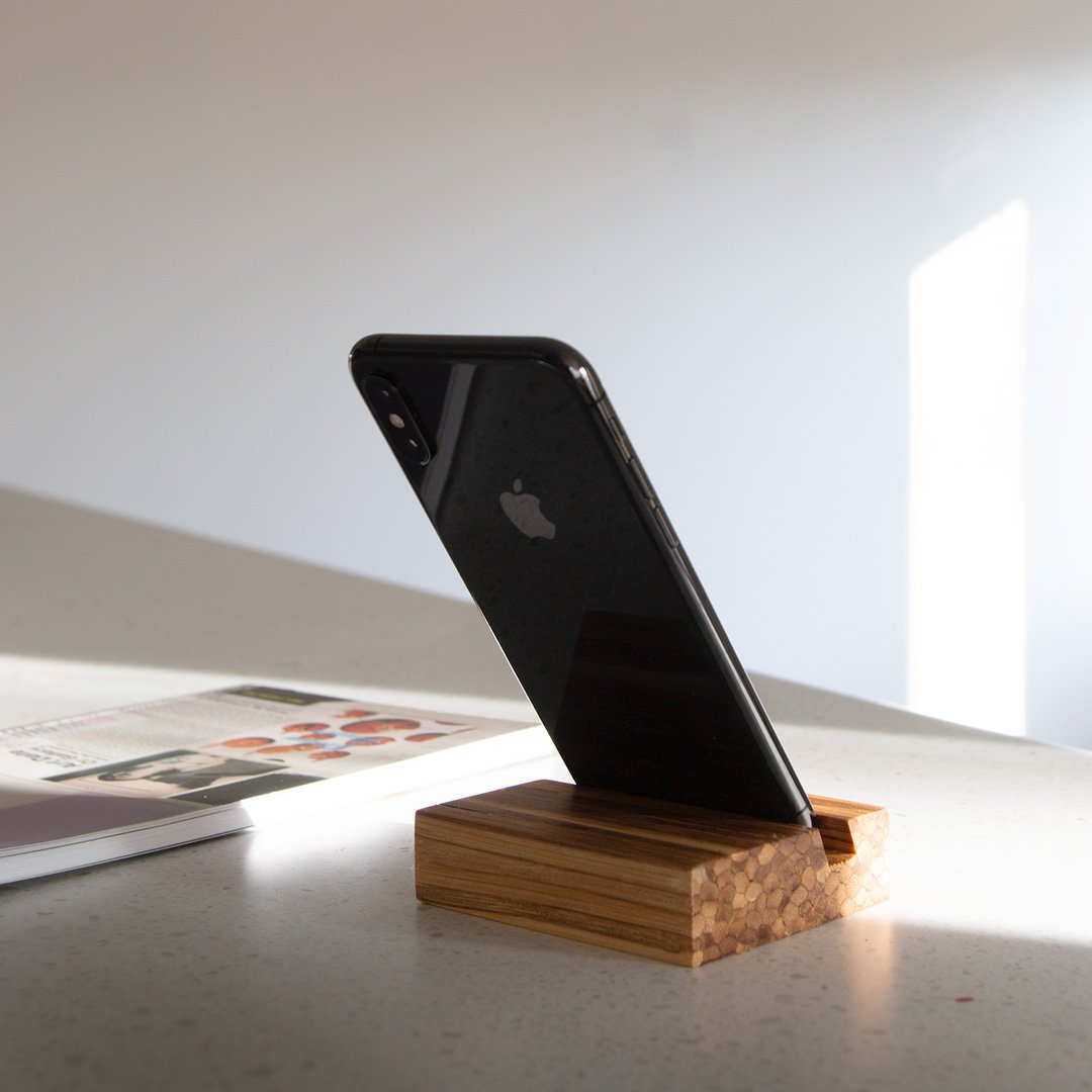 
                  
                    Phone Stand | Closed Loop Collection by EFFYDESK
                  
                