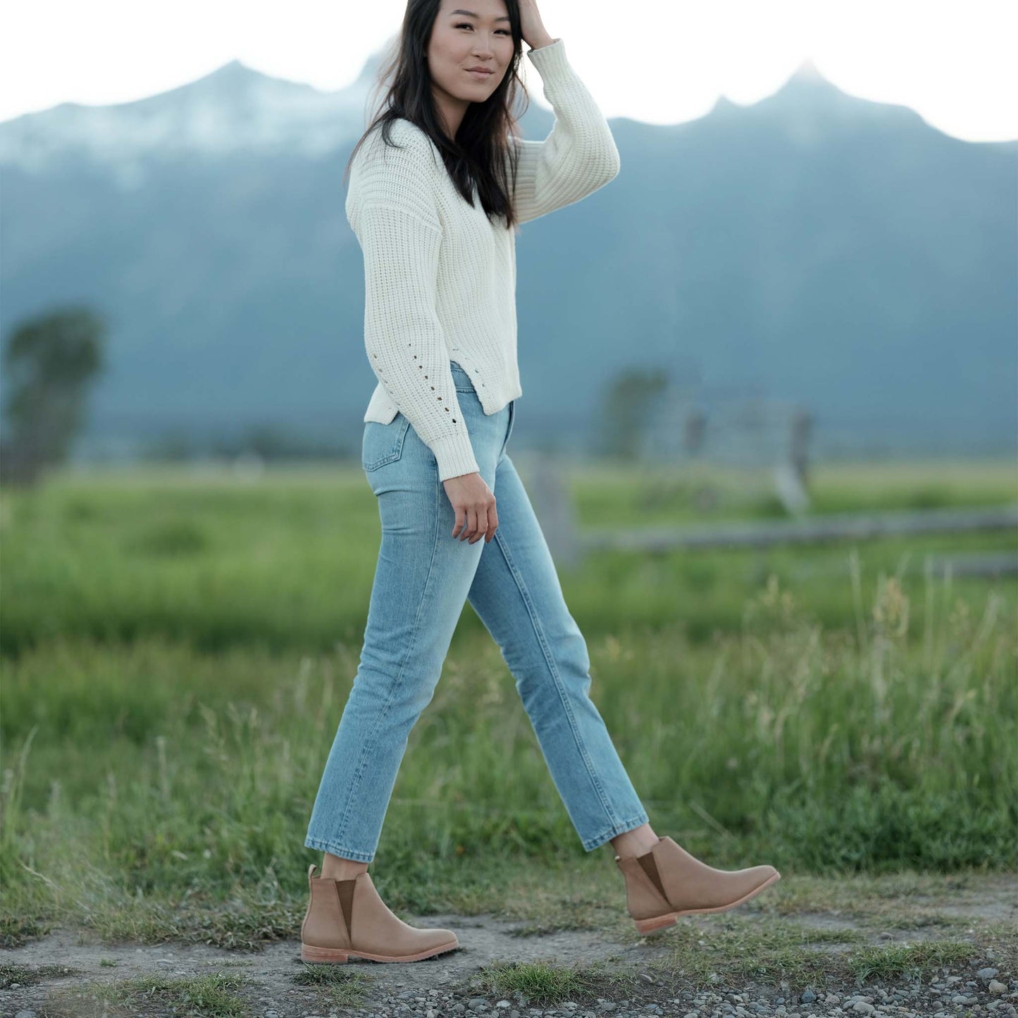 
                  
                    Everyday Chelsea Boot Almond
                  
                